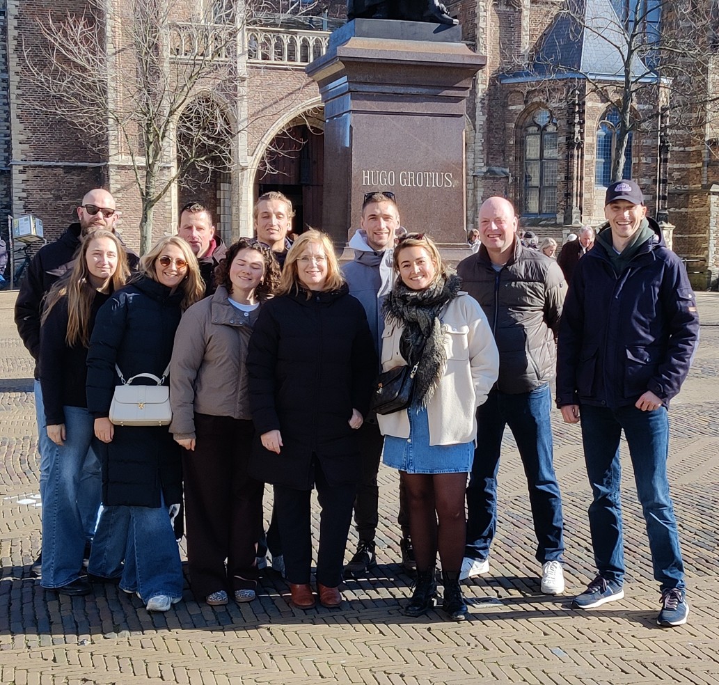 A group of tourists of Delft City Tours